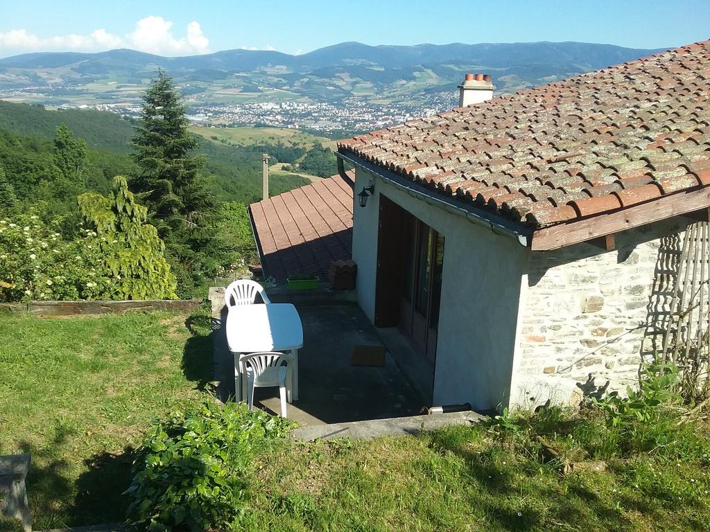 Gite Le Chapis Saint-Chamond Exterior photo
